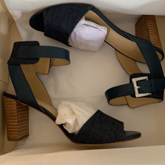 Marc Fisher Ankle Strap Block Heel Sandals Size 7 - Picture 14 of 15